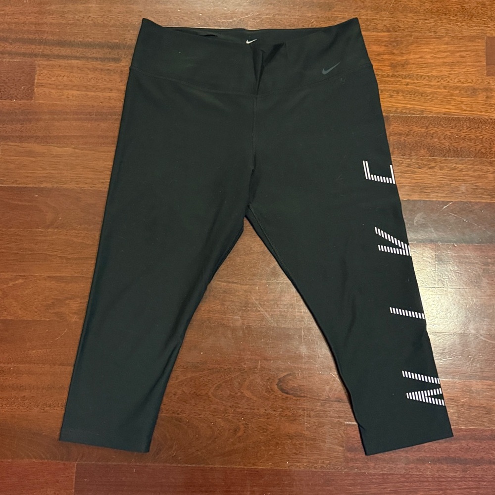 Cropped Nike Black Leggings with White Detailing
